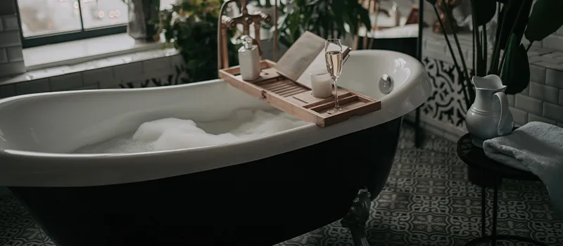 Full Bed Bathtub Replacement in North York, ON